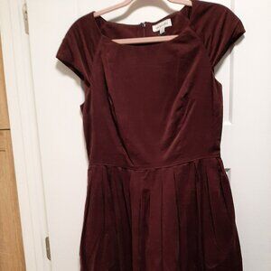 Emily and Fin Claudia dress in burgundy corduroy, size medium